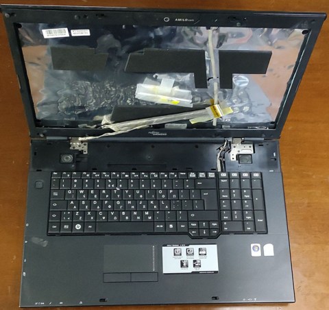LAPTOP-FUJITSU-SIEMENS-Li-3910-2