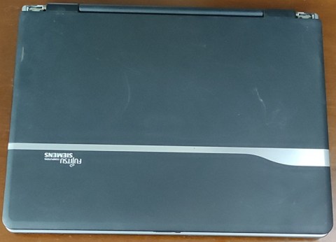 LAPTOP-FUTJITSU-SIEMENS-AMILO-XI-2428