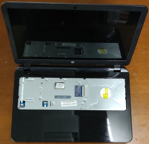 LAPTOP-HP-15-G000SV-SN-CND351005G-2